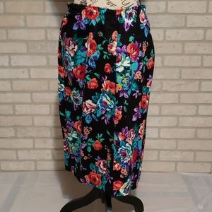 Susie's Essentials Skirt